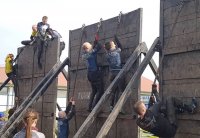 policjanci biorący udział w Runmagedonn Classic Wrocław