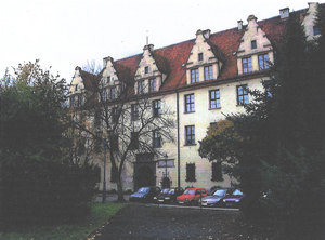 Budynek dawnej Szkoły Policji w Brzegu