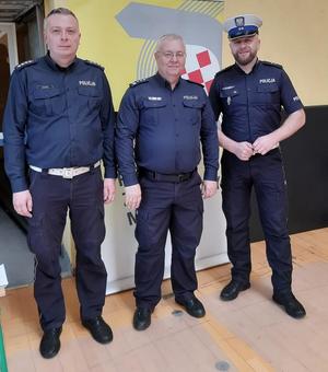 zdjęcie policjantów