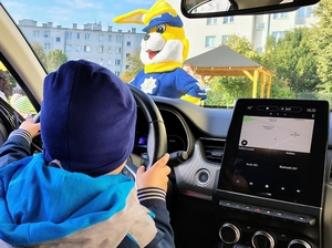 Maskotka Policuś i dzieci