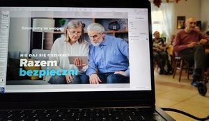 prezentacja wyświetlana na komputerze